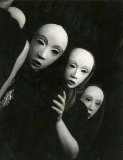 Lucipher69:  © Yvonne Chevalier, Masques, C.1935   