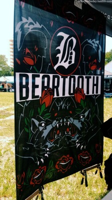 hopefortheday:Beartooth flag from Warped