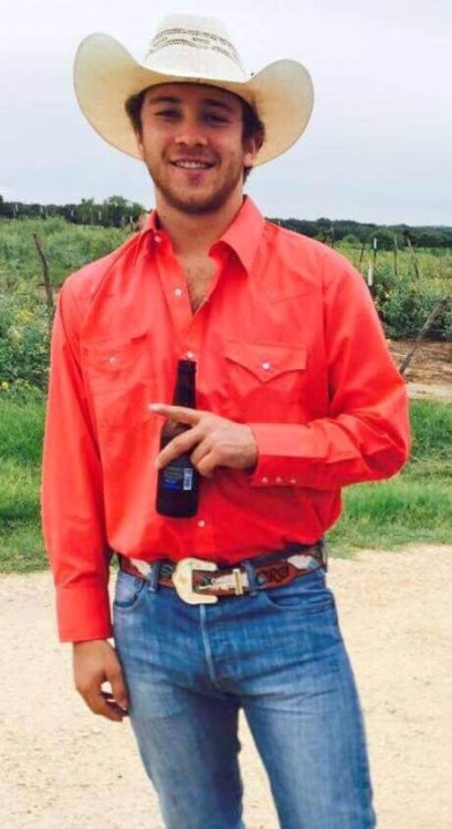 A few more beers and I bet this stuff would let me play with that big button fly bulge