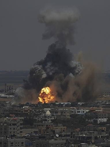 goddessolga:  lastuli:  While you’re still trying to figure out where you stand in this “two sided” “conflict”, Gaza is being bombarded. Over ten family houses have been struck; 41 people killed and 300+ are injured so far.  Pray for Israel