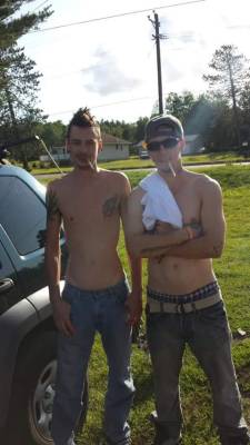 k54321k:  ourjt73:Hot white trash from Hibbing  MN. he said “meet me at the park - I’ve got something for u”