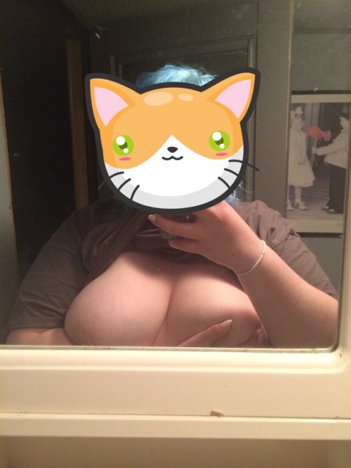 Porn omnomnmsexy:  Feeling good about my boobs photos