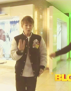 crownedd:  ukwon’s piggy dance 