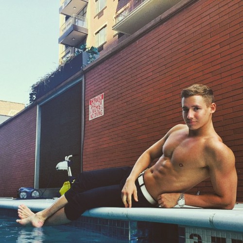fraternityrow:  Fraternity Row | Today’s Featured Tumblr | helion23​