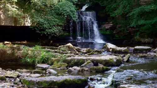 West Burton Waterfall, North Yorkshire, England.