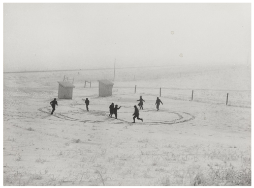 thephotoregistry:  Children playing in snow, 1940John Vachon