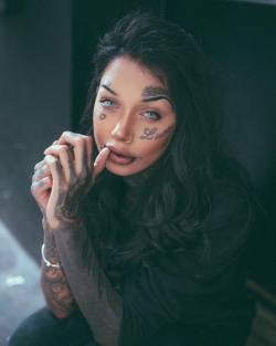 tattoos-and-models:  Elizabeth Minto Das