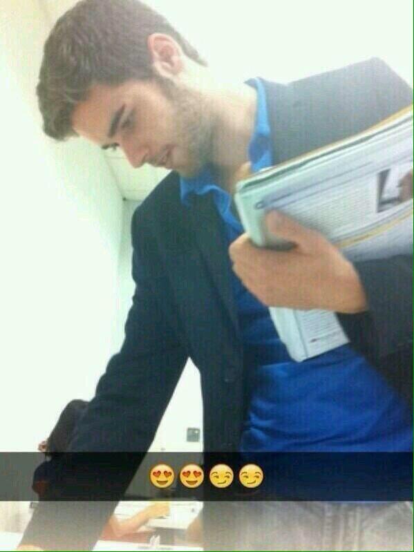 hotboyyzz:  Bye, I’m moving to america😊