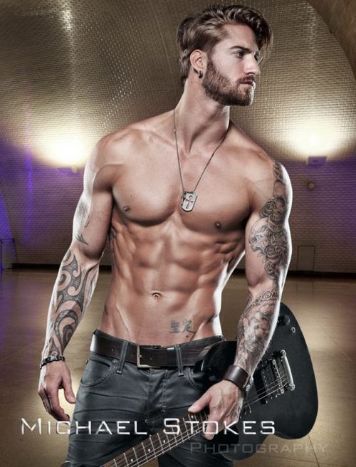 alejudas:  Travis DesLaurier: Te Male. Michael Stokes 								 				  