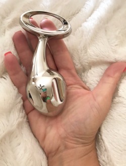 bbwasshole:  monster-mega-ass:  sexysub4fun:  The Pure nJoy 2.0 plug… Special thanks to bigboyd4466.tumblr.com for buying me this off my wishlist.  Monster mega booty time  Wow fucking hot 🔥  Beyond hot