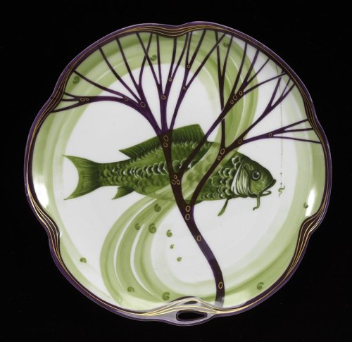 Hermann Gradl, Fish service plate, 1899. Porcelain. Königlich Bayerische Porzellanmanufaktur. Via ar