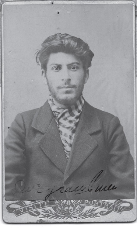 Police photograph of a young Stalin, taken in 1902 when he was 23 years old. [1164x1941] Check this blog!