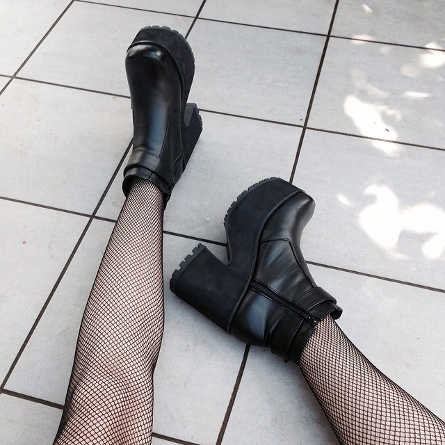 socialpsychopathblr:  Leila Monax