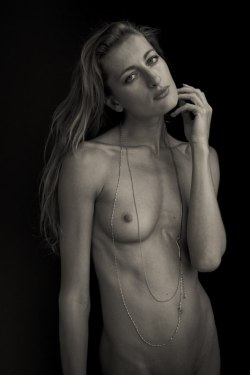 pretty girl.very pretty girl:Tanya Isakova.best of erotic photography:www.radical-lingerie.com