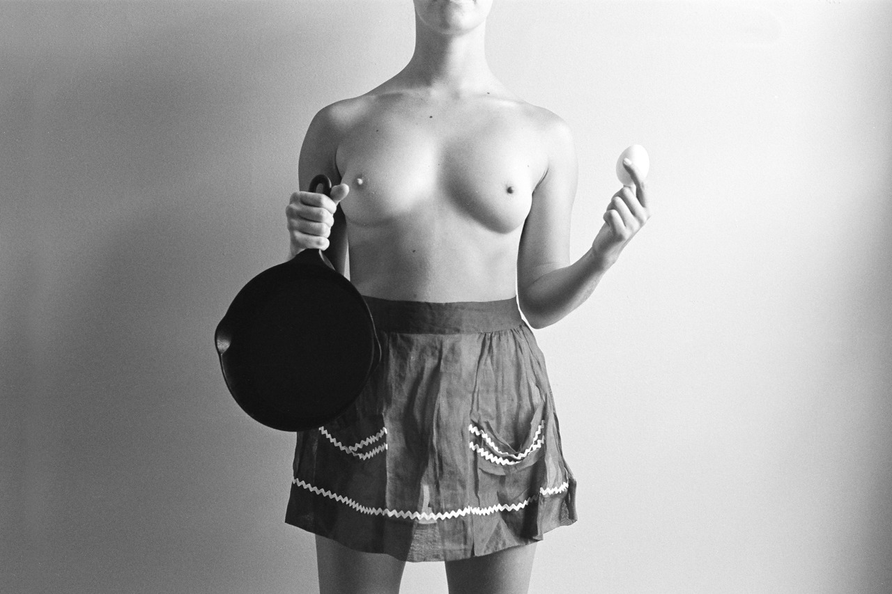 makingsciencesexy:  Breakfast.  Model: vexvoir Photographer: makingsciencesexy Pentax