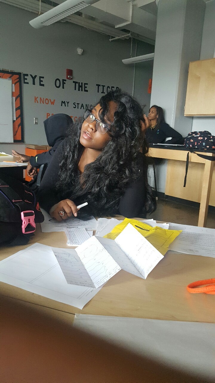 darkkcherry:  girlswholikegirls:Hiii I’m 16, bisexual,and down to meet new girls!