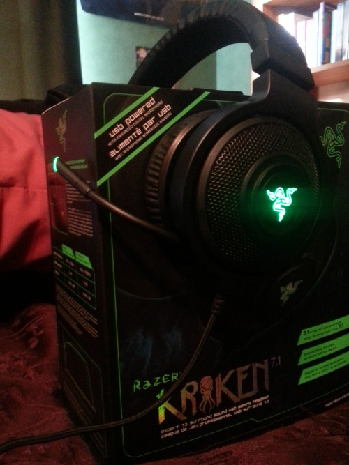 Razer Kraken 7.1 Surround Headset This is my first Razer product and upon it's arrival I found mysel