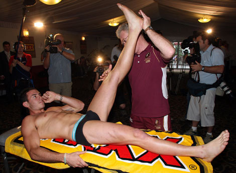 2sthboiz:  HAWT AUSSIE FOOTY PLAYER DARIUS BOYD UNDIES SHOT MMMMMMM DANG SEXY MOFO