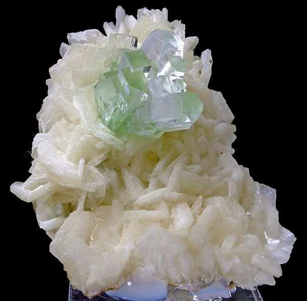 mineralists:  Apophylite(KF) on Stilbite from Rahuri, India
