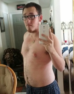 fireandpsych:  So I realized that my blog is a shit-ton of reblogs and not really a lot of me and shiz so… here’s a tummy tuesday. 
