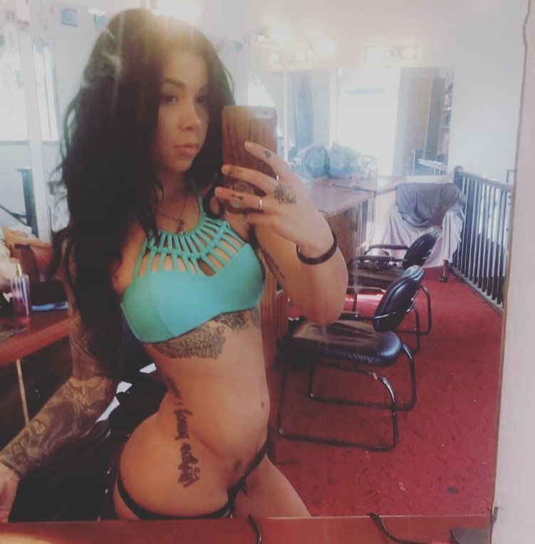 stripper-locker-room:  https://www.instagram.com/melroselove_/