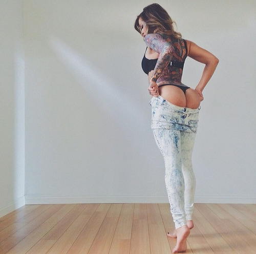 Latest Tattoo Designs and Babes with New Tattooes