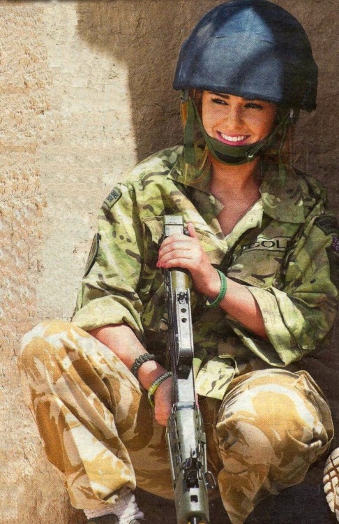 Sex Cheryl Cole in Afghanistan pictures