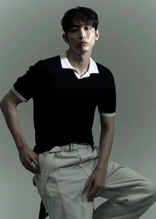 netflixdramas:LEE SOO HYUK 이수혁Photographed by Ahn Joo Young, 2021