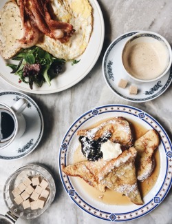 triflingthing:  Rose and Sons Swan ~ come to Toronto for the best brunches