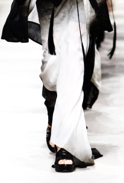 shadesofourlives:  Ann Demeulemeester SS ‘12 