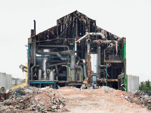  Demolition of a factory in Châlons-en-Champagne (Photo by Eric Tabuchi).Source