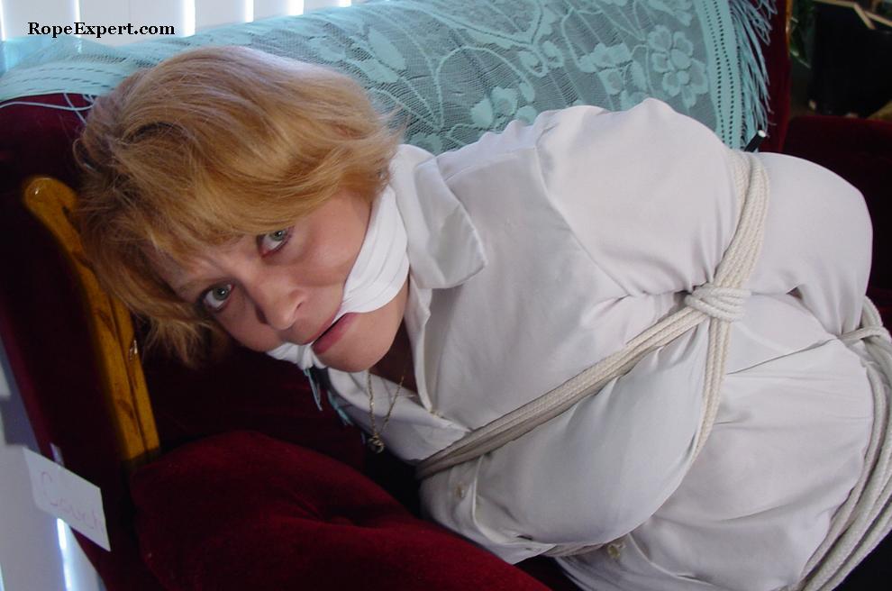 Sex bondagehedgehog:Charlee Chase pictures