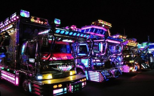 skittycatz:Please look at these extremely cool Dekotora trucks from Japan