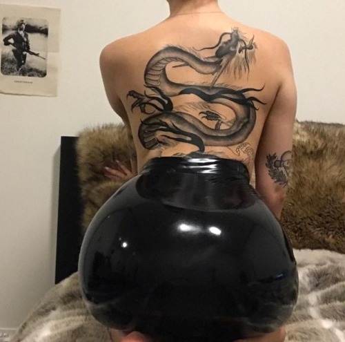 softlyvelvet: www.instagram.com/p/BUIBeLZhyGQ/