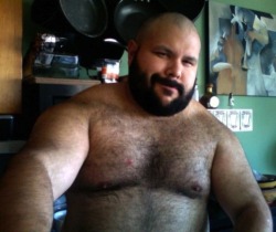 bearcolors:  bullpupuk:  Swoon  More photos of hot beefy hairy men follow me http://bearcolors.tumblr.com 