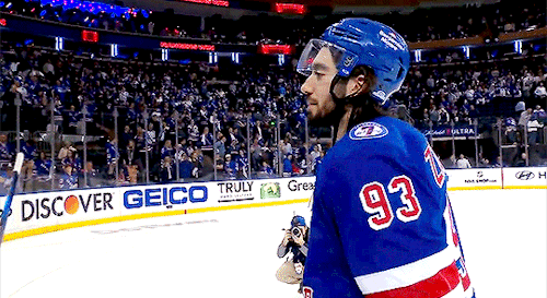 thequeencity:CHRIS &amp; MIKA  | playoff hugs ( NYR vs PIT. RD 1 GM 2. 05.05.2022. )