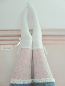 gasaii:  Over-the-knee socks [discount code: strawberry]