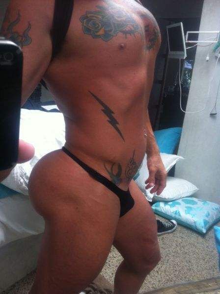 hisazz2phat:  As requested more of the sexy Justin Monroe ass out of this would