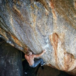 boulderingporn:  http://instagram.com/nalle_hukkataival