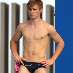 leakedmalecelebs:  #jacklaugher #diver #teamgb #olympics #speedo #speedos #hot body #nice abs and a