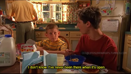 S4, E1 - Zoo