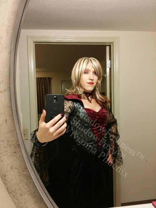 shadowfoxy:  I travelled to Columbus, Ohio for a big 3-night Halloween party with friends. I had a different costume for each night. This was my first one. It was a vampire costume, but people also thought it was a witch or sorceress. All are sufficient