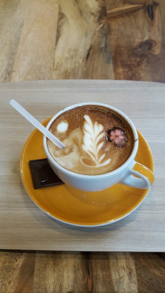 Pose Capuccino Que Je Partage Avec Vous.