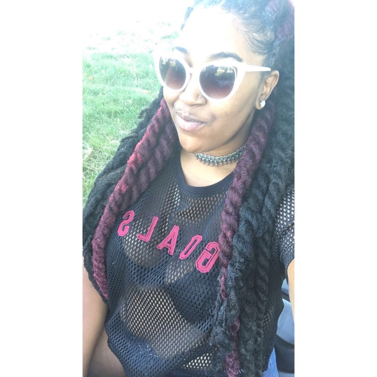 fredexmain:  belle-reine-noir:  😘BLACKOUT👑   I see you Brittany! 🖐