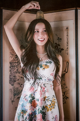 yxxna:Jisoo - Summer Diary in Seoul