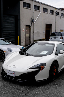 adornstudio:  McLaren 650S | Photographer