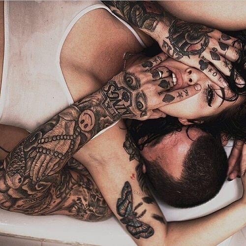 fairytaleisshit:  Relationship Goals