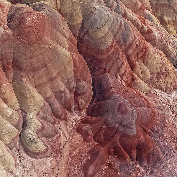 irakalan:  COLOURS OF THE EARTHPhotographer BERNHARD EDMAIER1. Hekla volcano area,