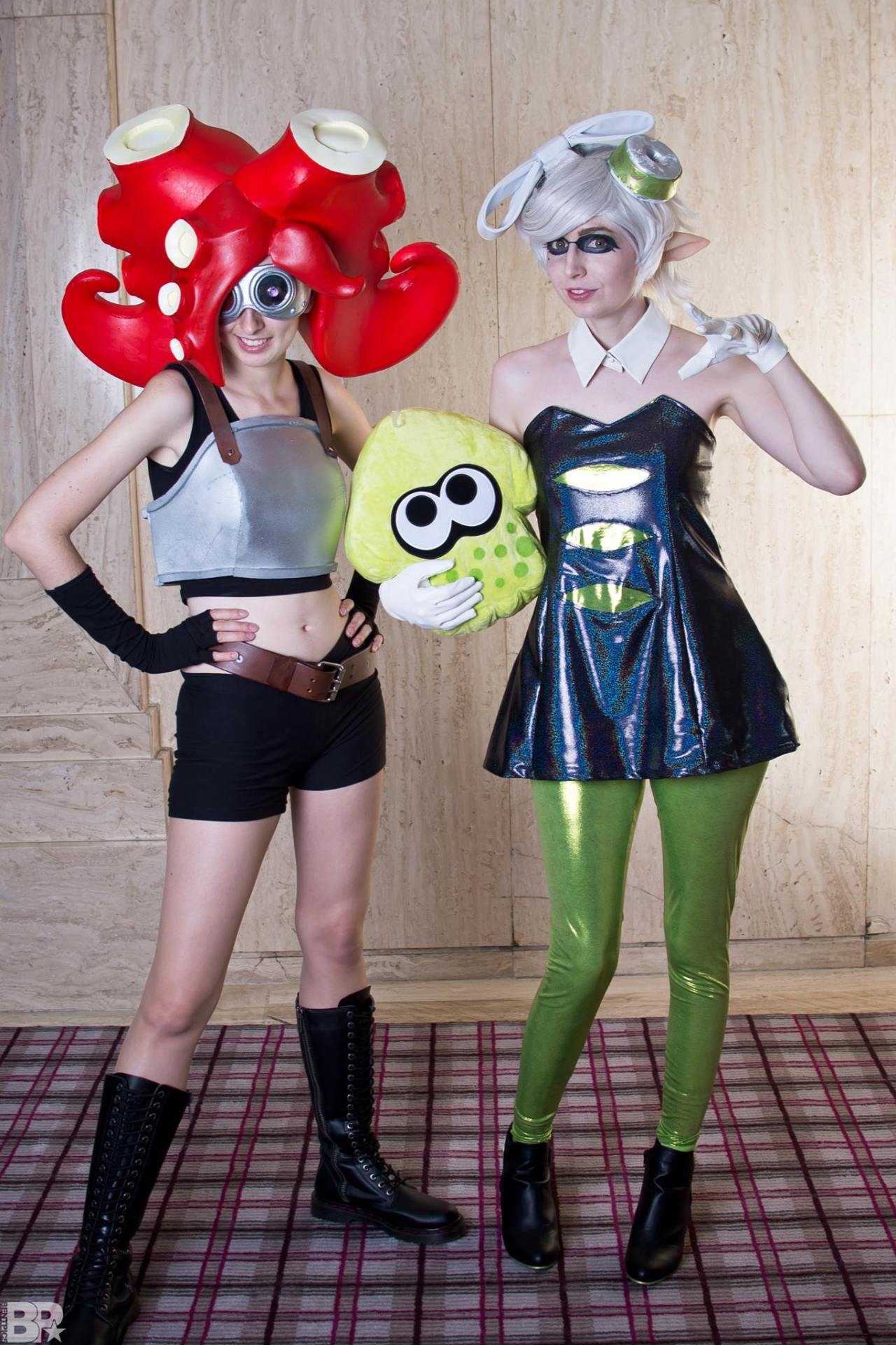 schmemycosplay:  Assorted Splatoon photos from AWA!  Photos 1, 2, and 3 are by Shinboku
