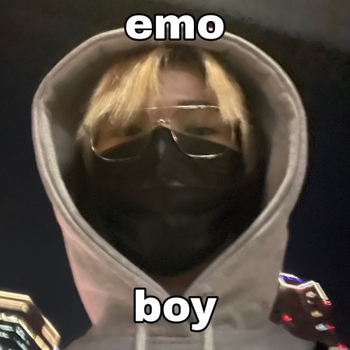 (-_- ) ZZ ! Hey, Emo Boys . . . 19,95 3 : (--`) ..?